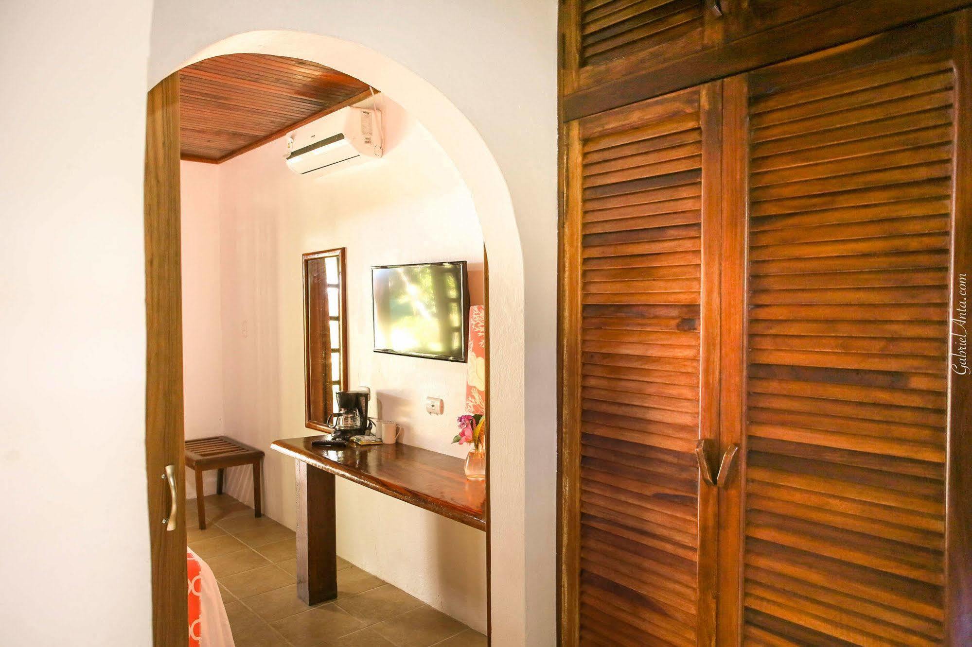 Magellan Boutique Hotel 卡维塔 外观 照片
